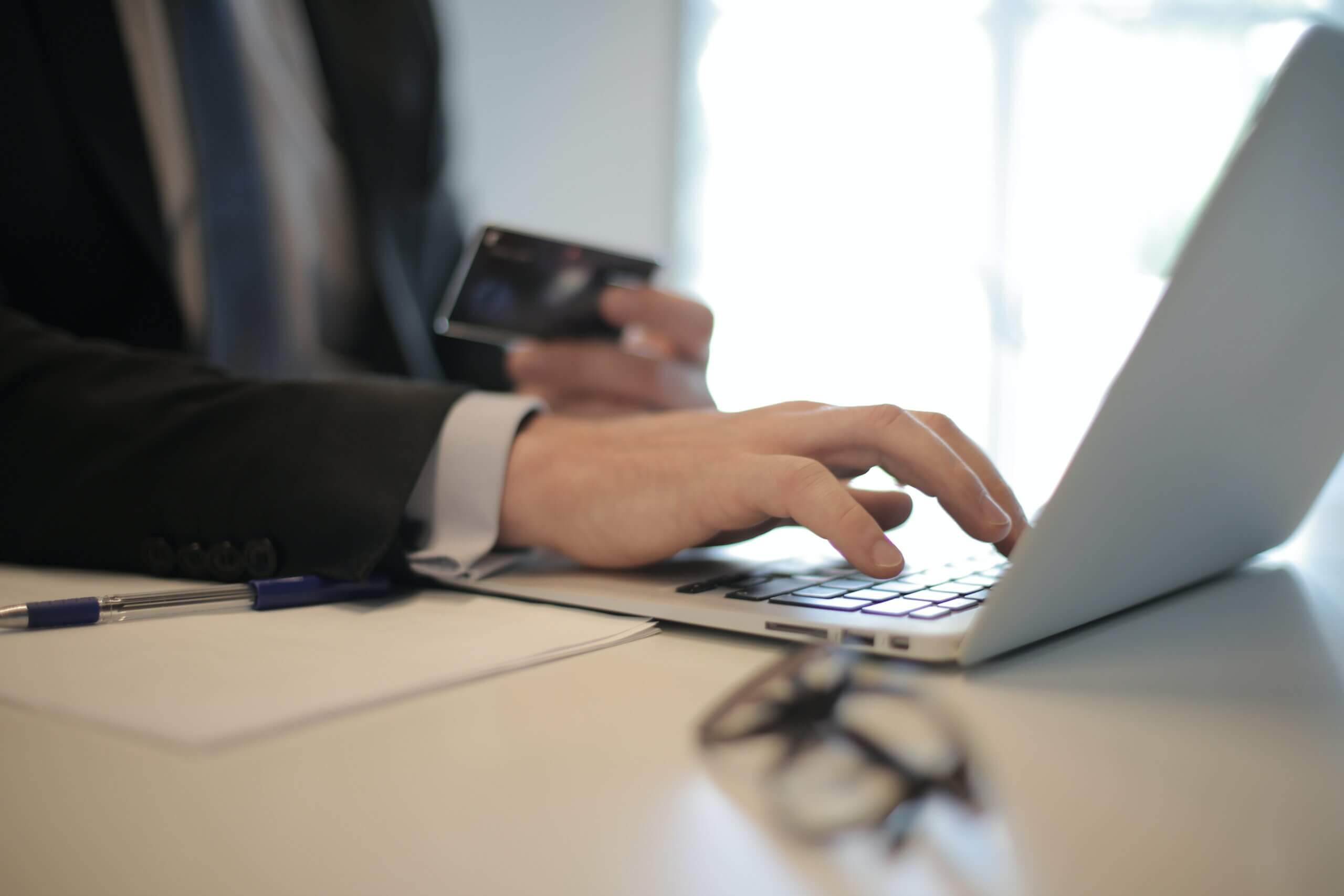 en iyi ücretsiz e-ticaret sitesi sağlayıcıları nelerdir?